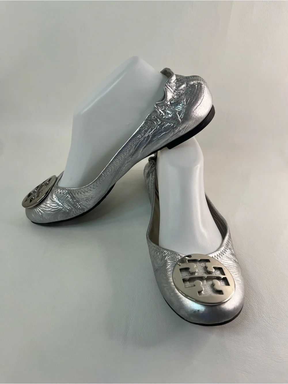 Tory Burch Metallic Silver Leather Logo Ballet Flats- Size 8.5